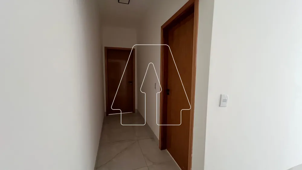 Alugar Casa / Residencial em Ara&ccedil;atuba R$ 700,00 - Foto 13