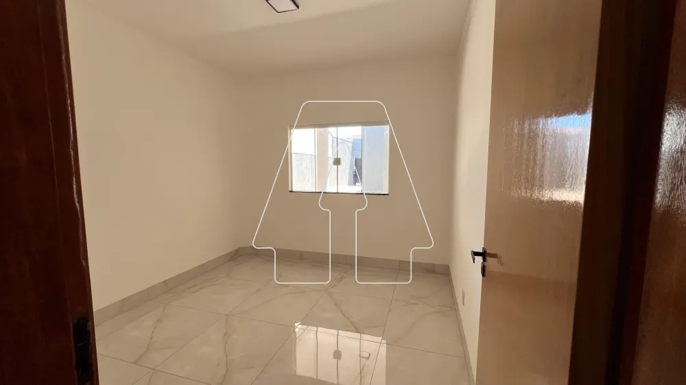 Alugar Casa / Residencial em Ara&ccedil;atuba R$ 700,00 - Foto 14