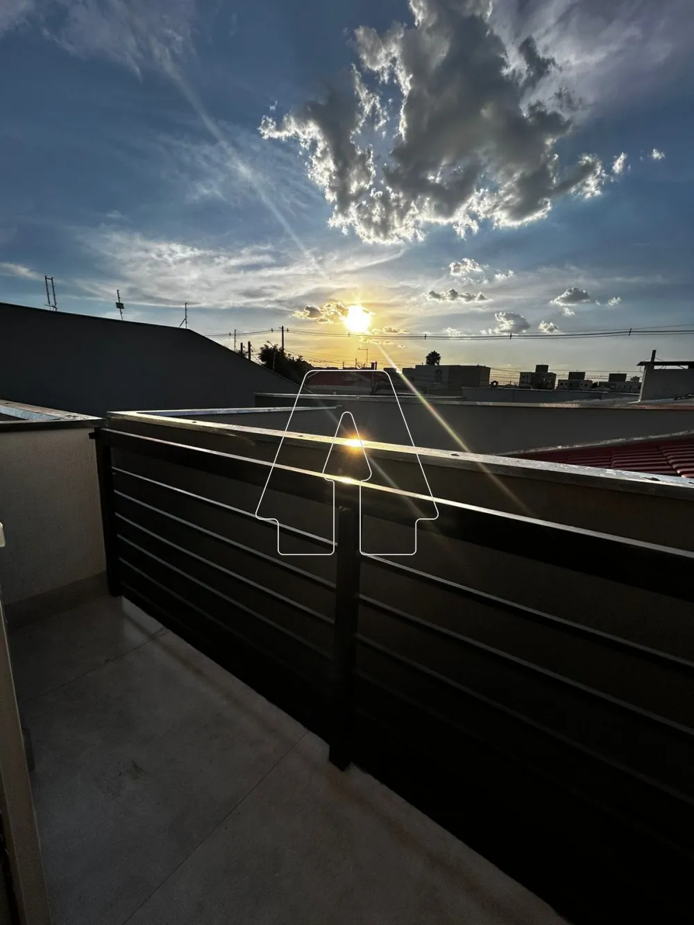 Alugar Casa / Residencial em Ara&ccedil;atuba R$ 700,00 - Foto 21