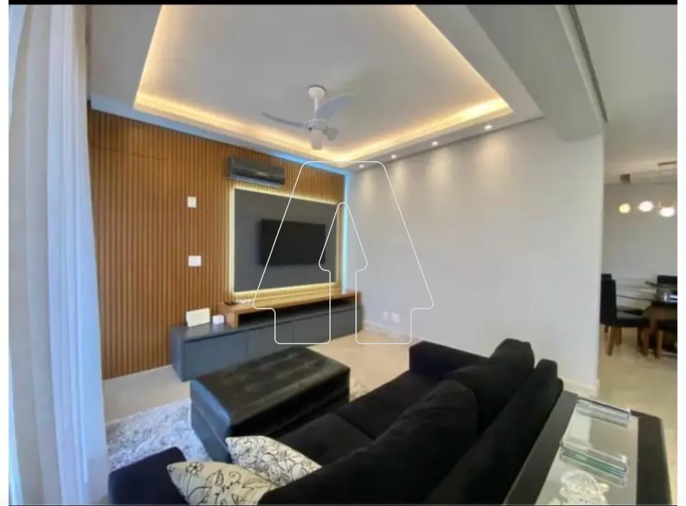 Alugar Apartamento / Padr&atilde;o em Ara&ccedil;atuba R$ 3.800,00 - Foto 2