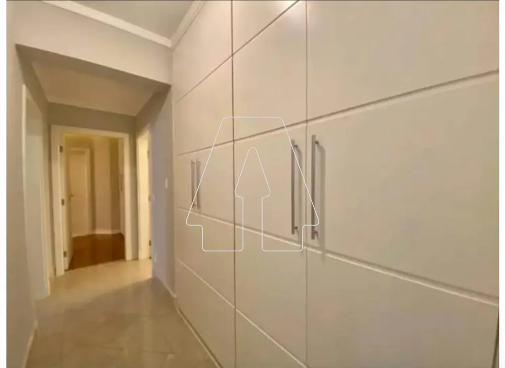 Alugar Apartamento / Padr&atilde;o em Ara&ccedil;atuba R$ 3.800,00 - Foto 12