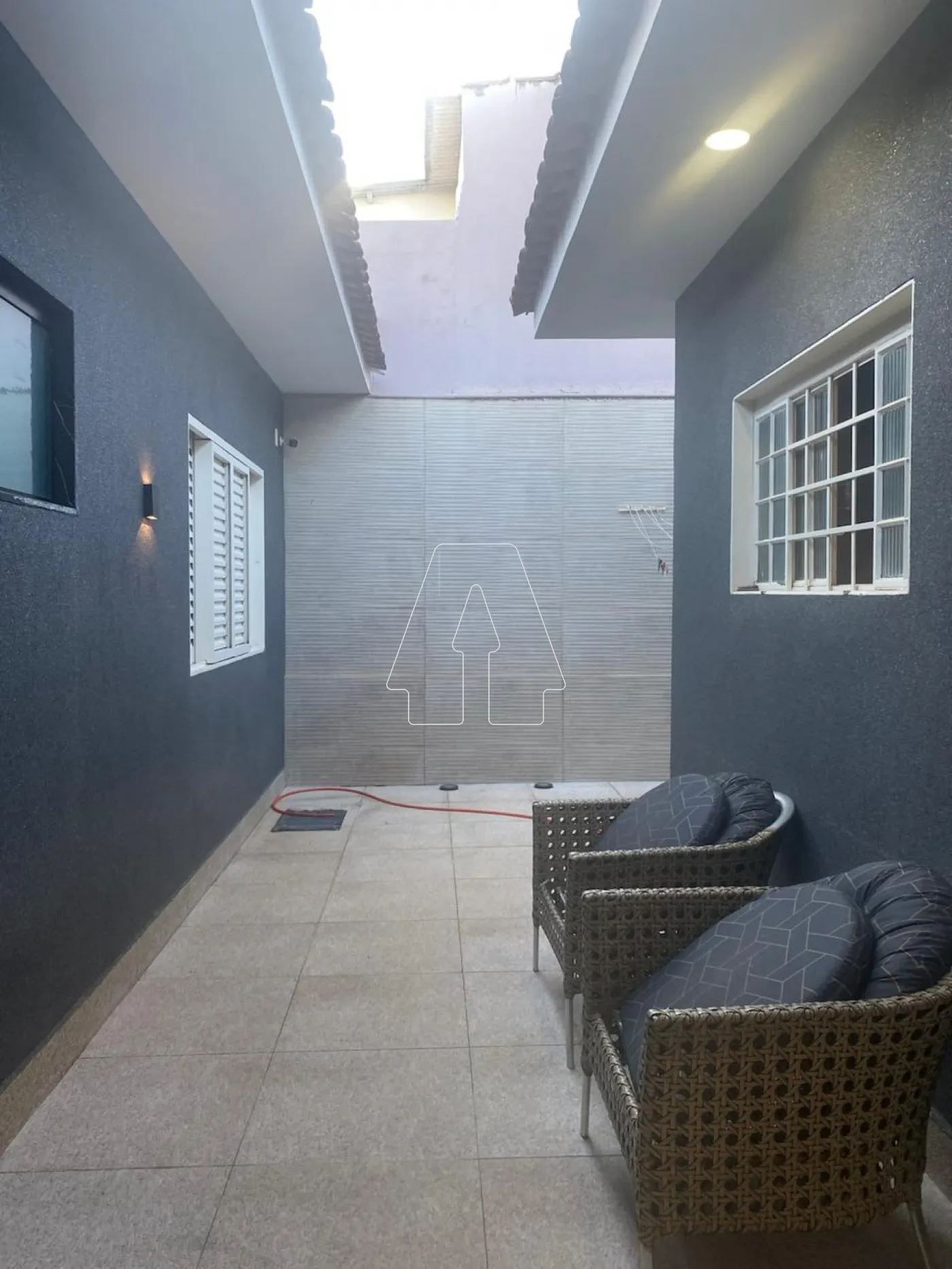 Comprar Casa / Residencial em Ara&ccedil;atuba R$ 750.000,00 - Foto 11