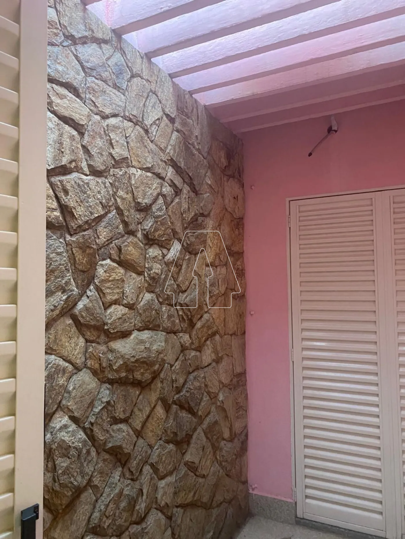 Comprar Casa / Residencial em Ara&ccedil;atuba R$ 750.000,00 - Foto 28