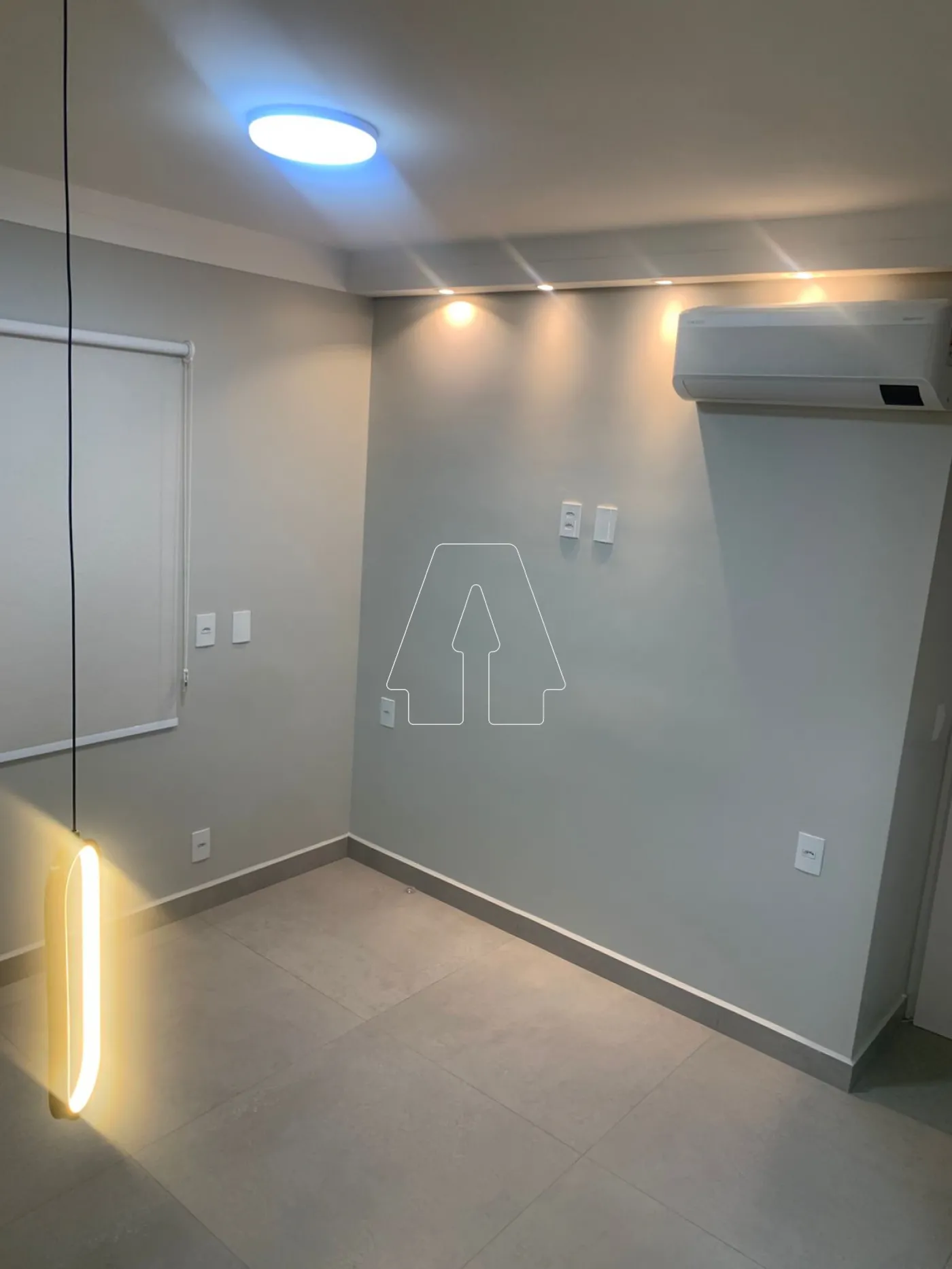 Alugar Apartamento / Padr&atilde;o em Ara&ccedil;atuba R$ 3.600,00 - Foto 19