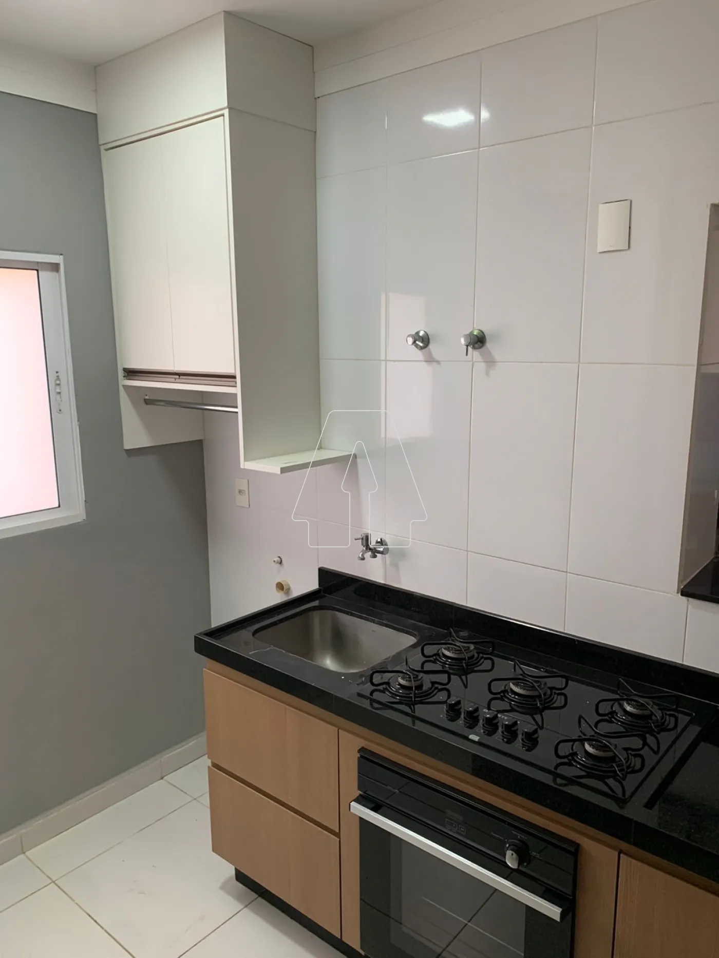 Alugar Apartamento / Padr&atilde;o em Ara&ccedil;atuba R$ 2.900,00 - Foto 7