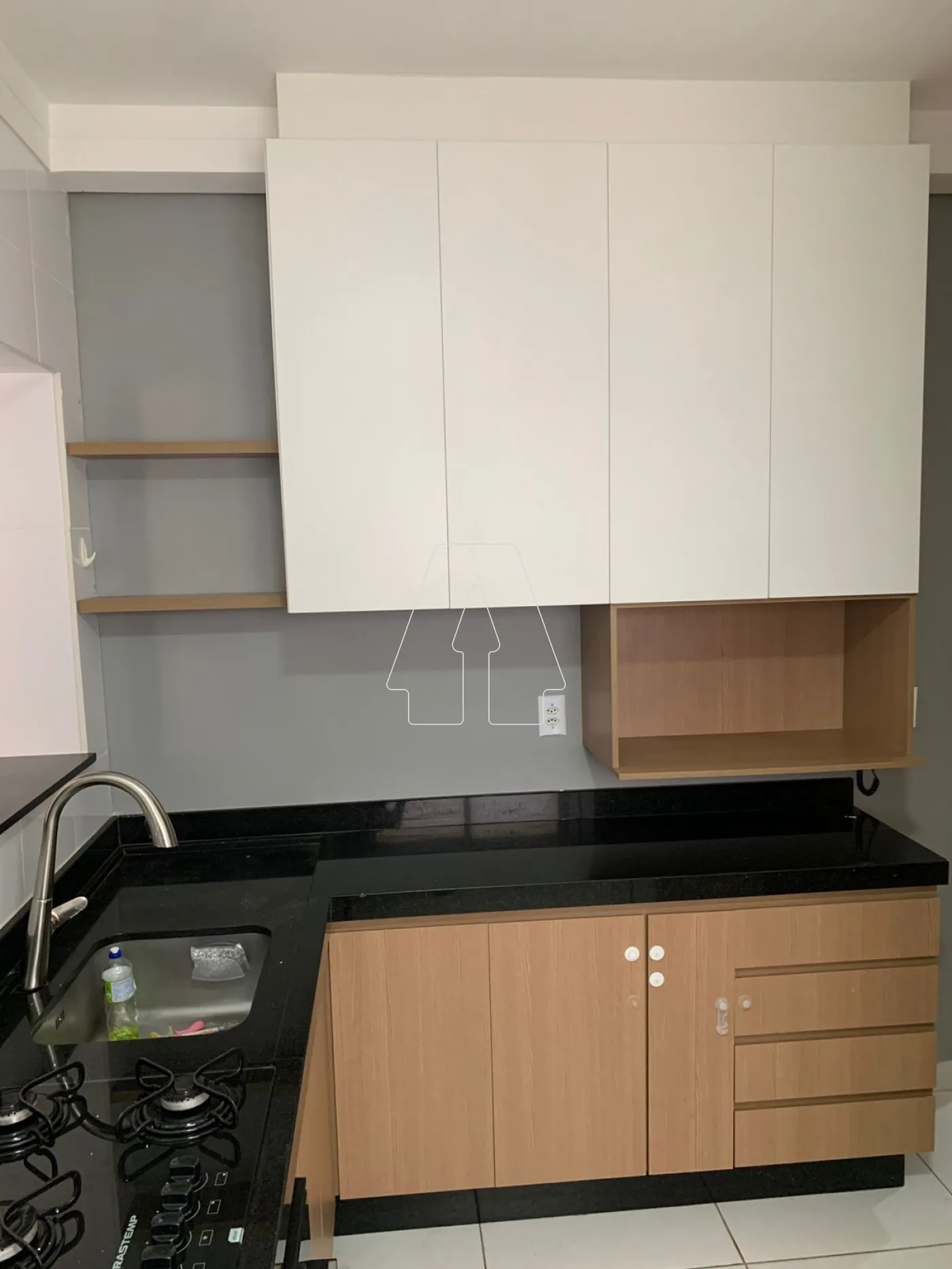 Alugar Apartamento / Padr&atilde;o em Ara&ccedil;atuba R$ 2.900,00 - Foto 10