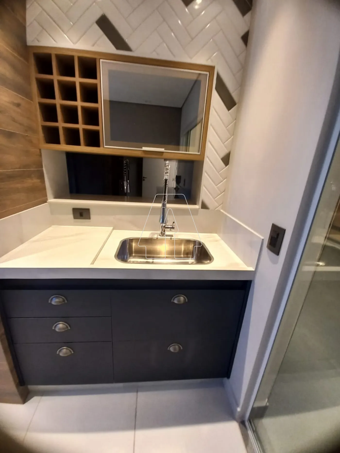 Alugar Apartamento / Padr&atilde;o em Ara&ccedil;atuba R$ 3.200,00 - Foto 8