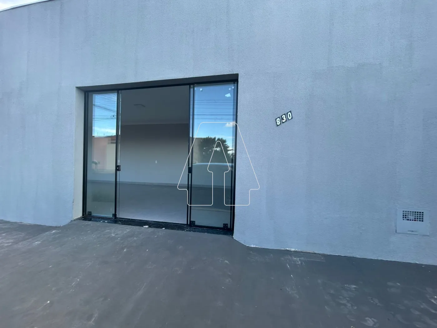 Alugar Comercial / Sal&atilde;o em Ara&ccedil;atuba R$ 1.800,00 - Foto 3