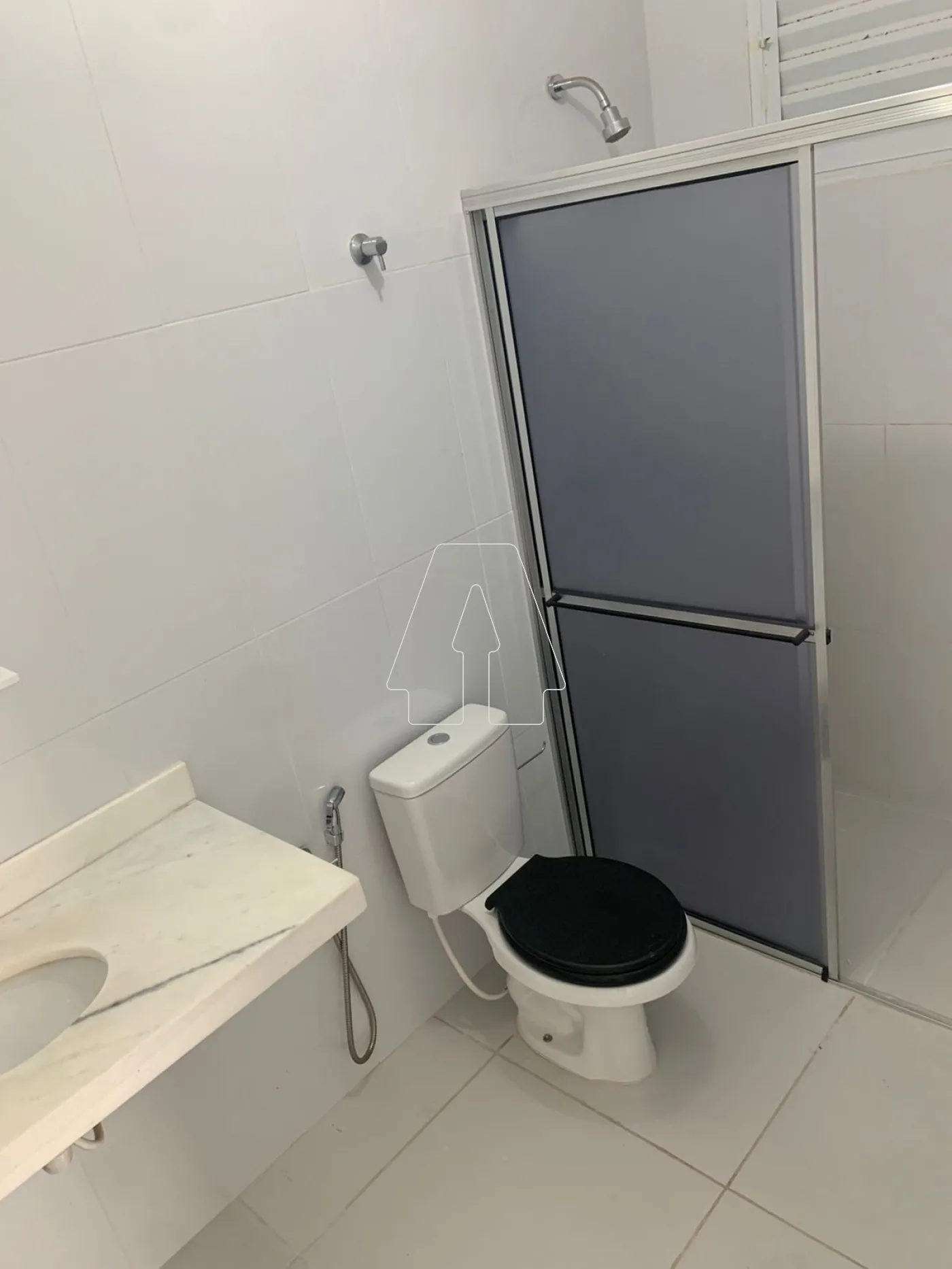 Alugar Apartamento / Padr&atilde;o em Ara&ccedil;atuba R$ 2.500,00 - Foto 13