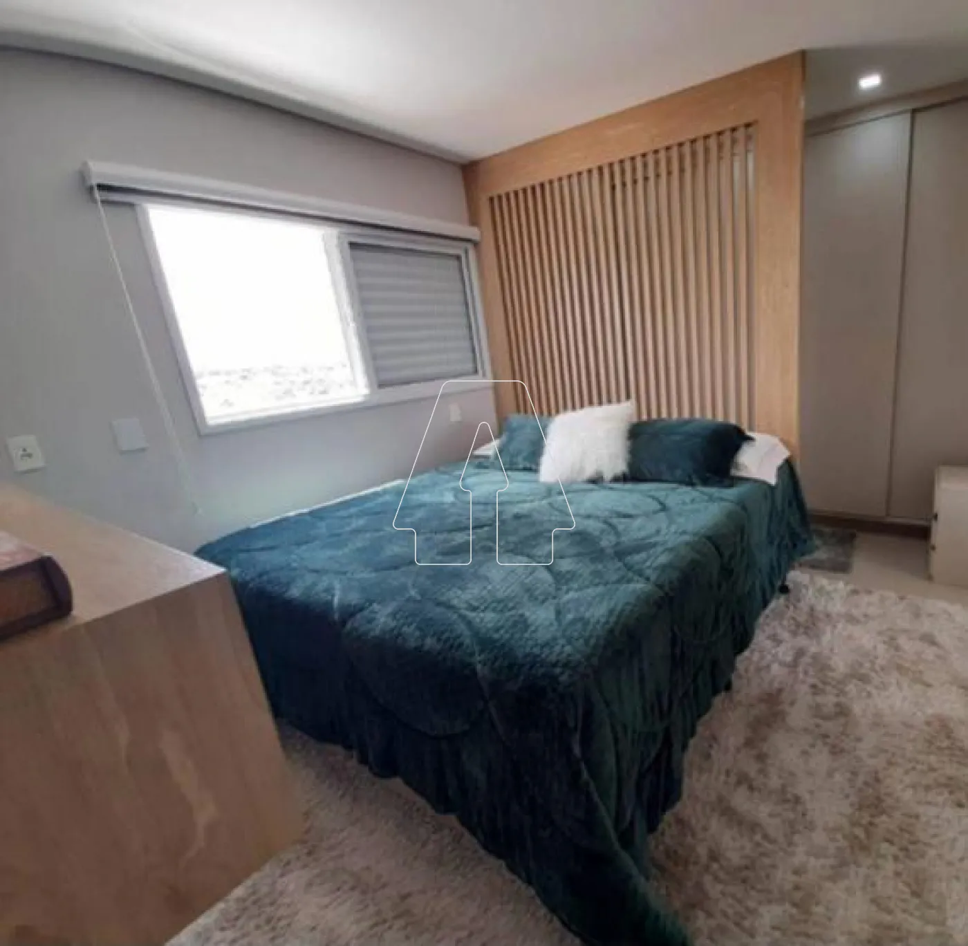 Alugar Apartamento / Padr&atilde;o em Ara&ccedil;atuba R$ 3.200,00 - Foto 6