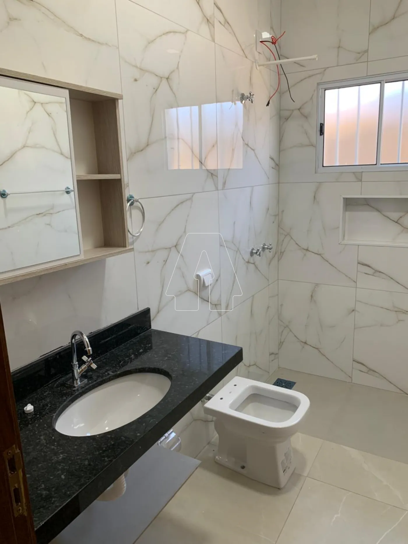Alugar Casa / Residencial em Ara&ccedil;atuba R$ 2.350,00 - Foto 10
