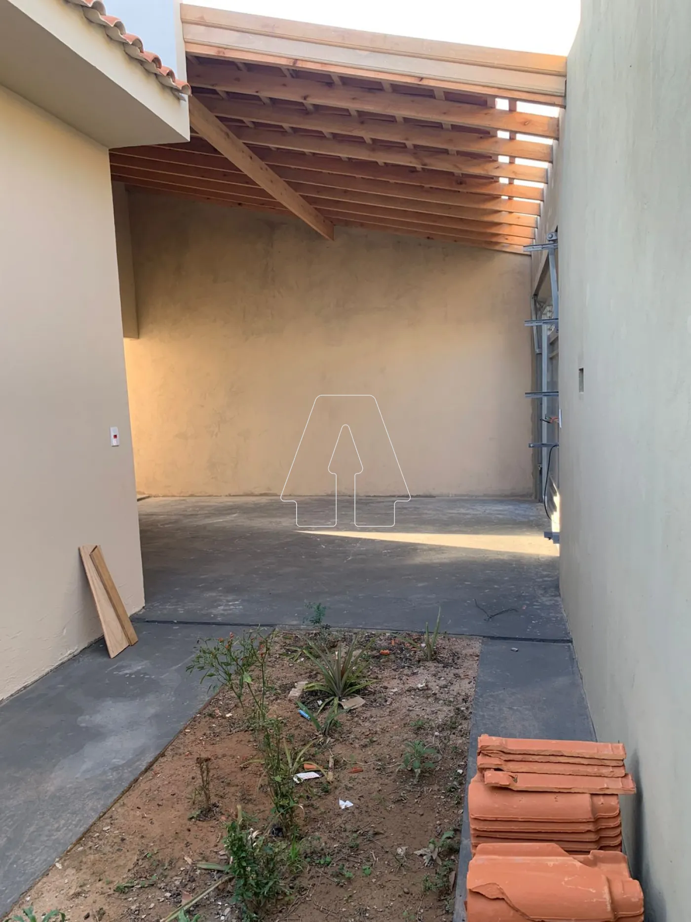 Alugar Casa / Residencial em Ara&ccedil;atuba R$ 2.350,00 - Foto 16