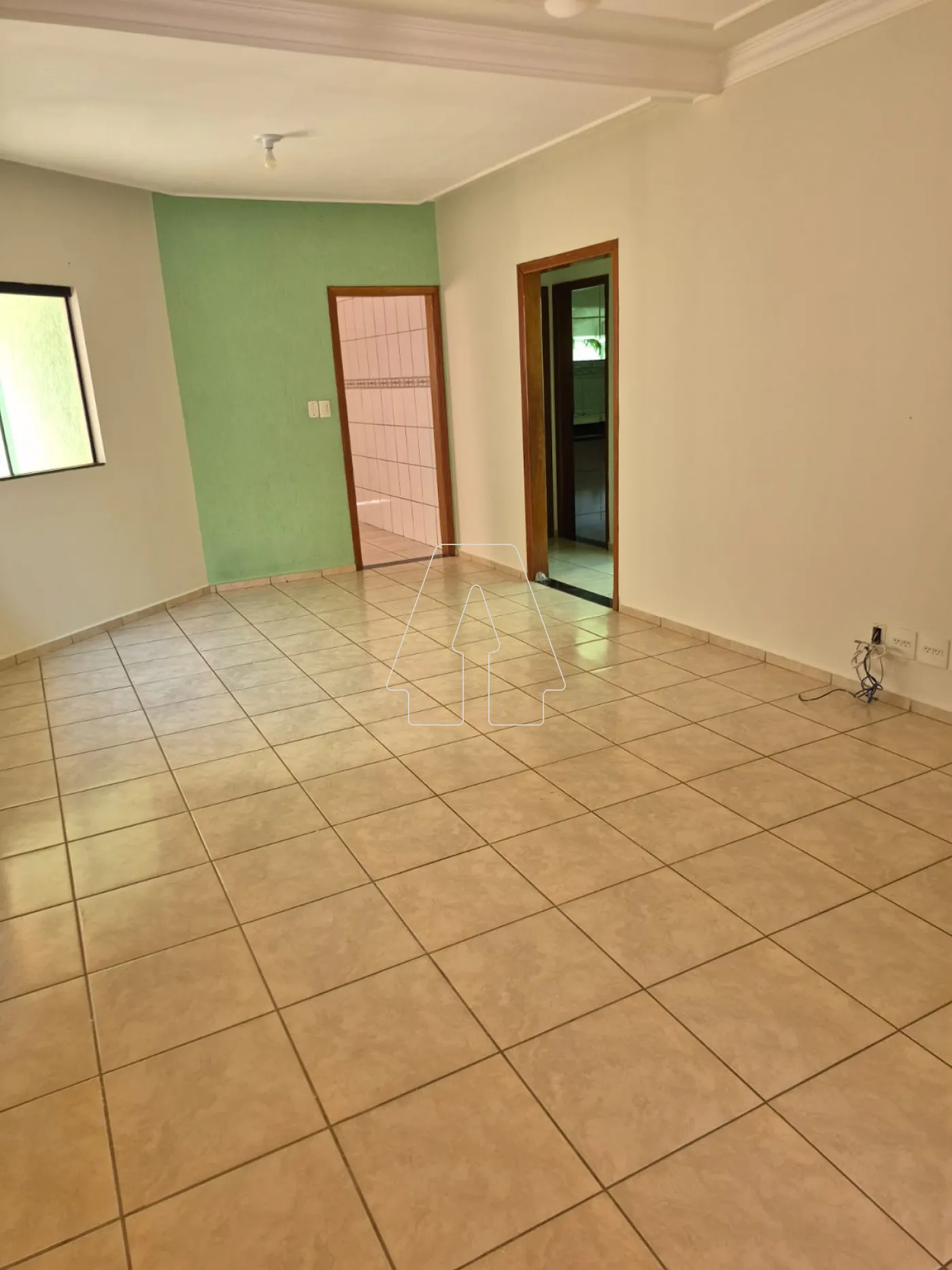 Comprar Casa / Residencial em Ara&ccedil;atuba R$ 477.000,00 - Foto 4