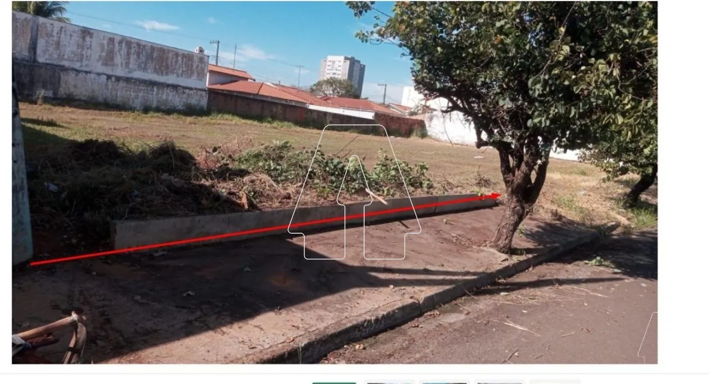 Comprar Terreno / Padr&atilde;o em Ara&ccedil;atuba R$ 170.000,00 - Foto 1