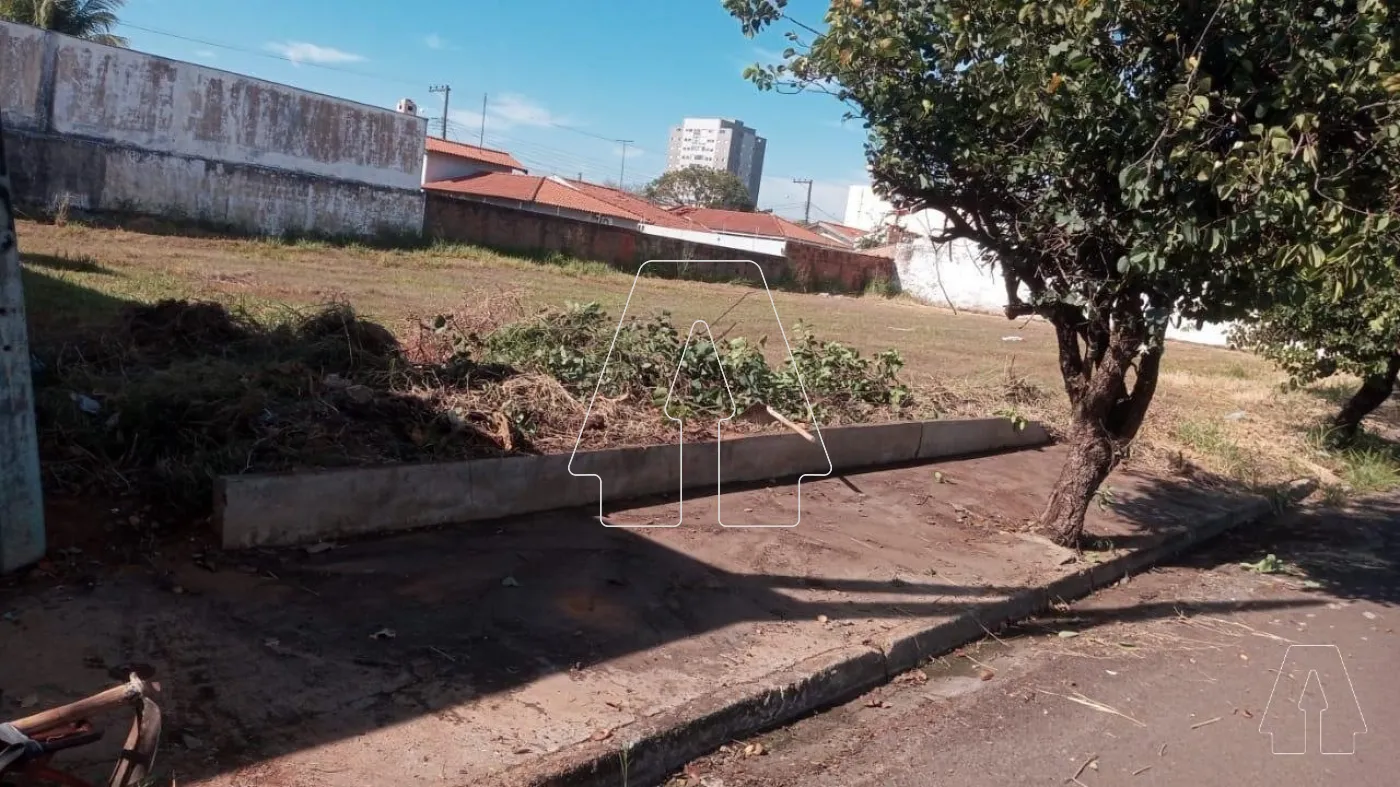 Comprar Terreno / Padr&atilde;o em Ara&ccedil;atuba R$ 170.000,00 - Foto 4