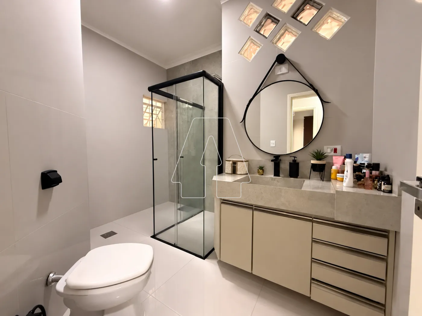Comprar Casa / Residencial em Ara&ccedil;atuba R$ 650.000,00 - Foto 11