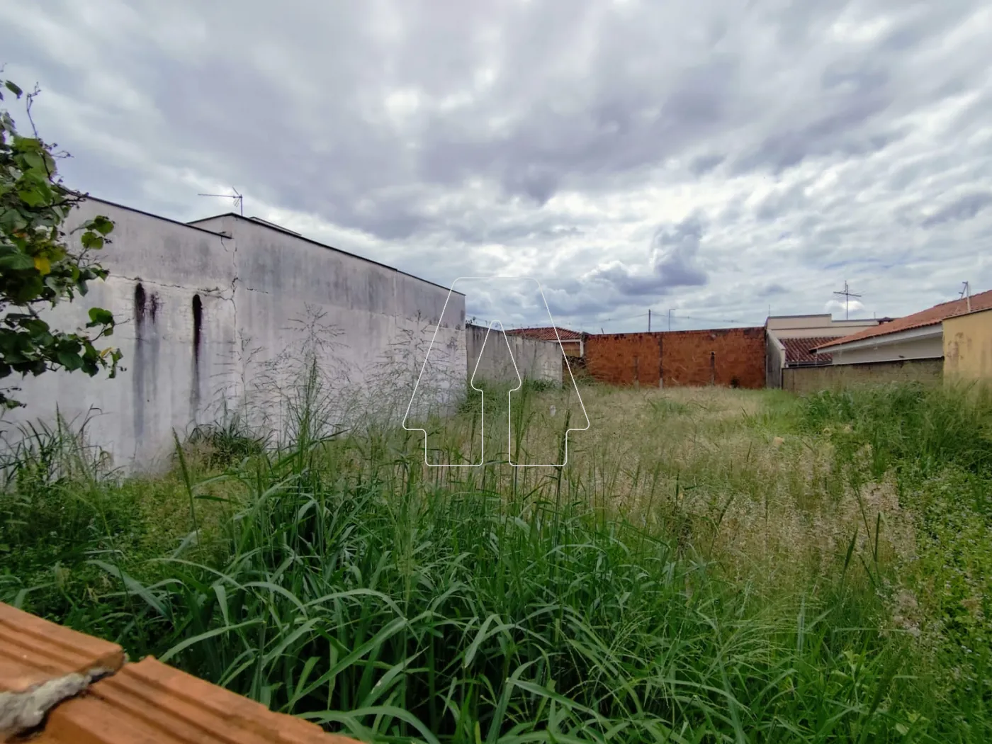 Comprar Terreno / Padr&atilde;o em Ara&ccedil;atuba R$ 170.000,00 - Foto 4