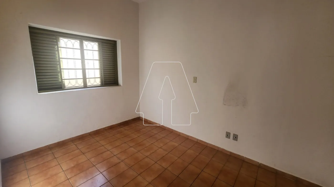 Comprar Casa / Residencial em Ara&ccedil;atuba R$ 350.000,00 - Foto 7