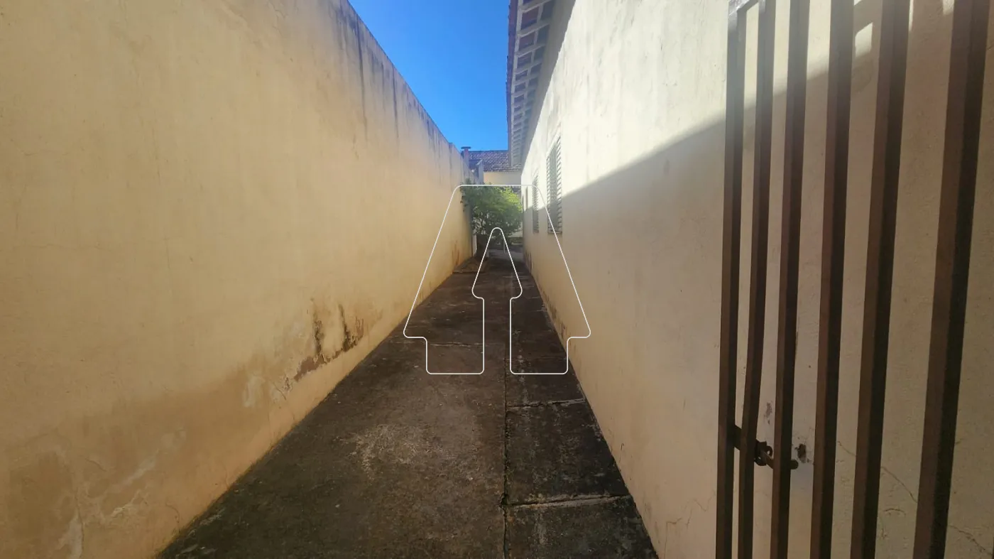 Comprar Casa / Residencial em Ara&ccedil;atuba R$ 350.000,00 - Foto 14