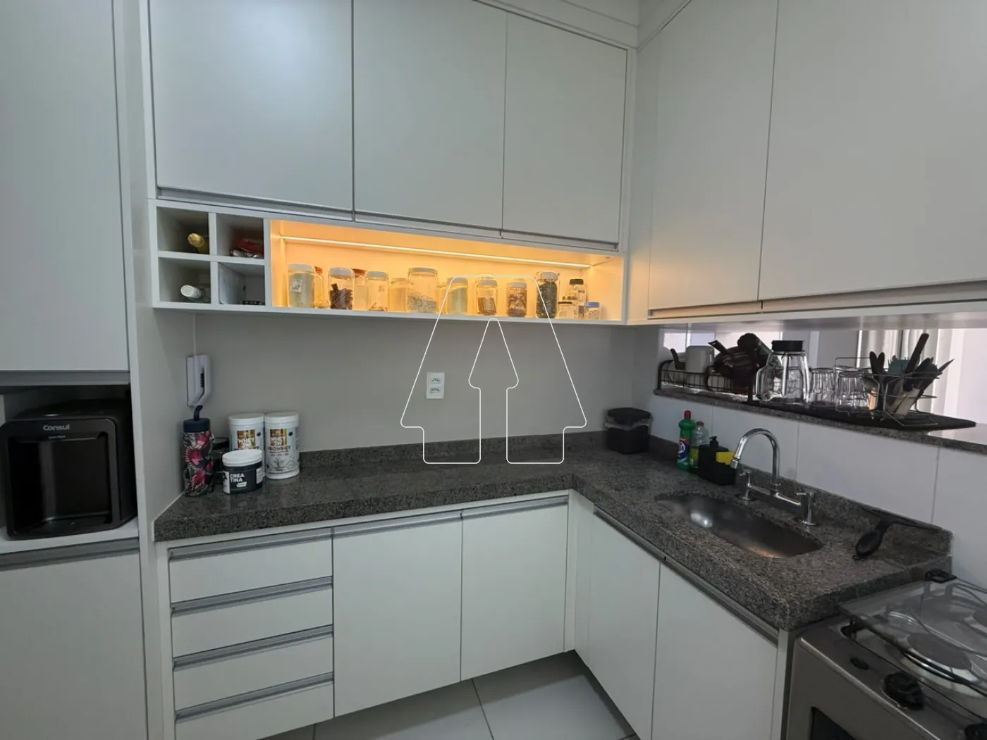 Comprar Apartamento / Padr&atilde;o em Ara&ccedil;atuba R$ 420.000,00 - Foto 3
