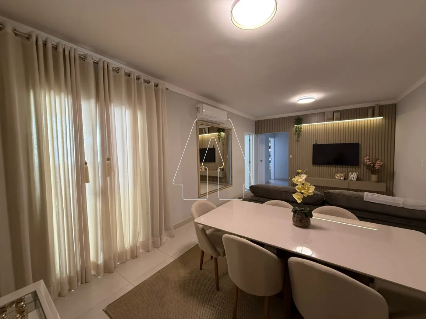Comprar Apartamento / Padr&atilde;o em Ara&ccedil;atuba R$ 420.000,00 - Foto 1