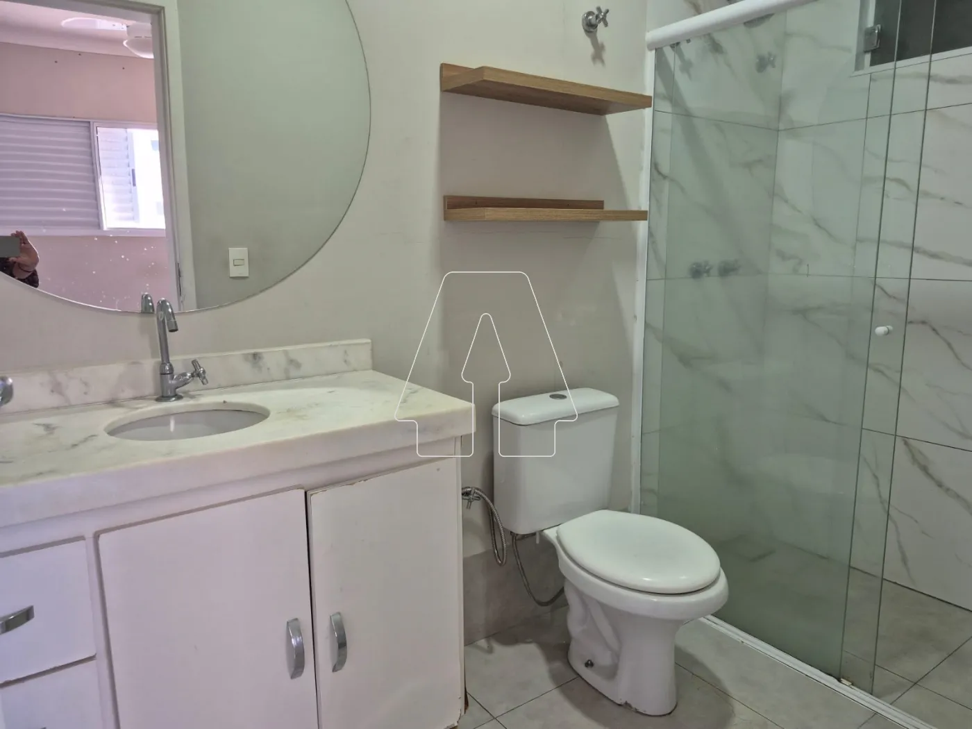Alugar Apartamento / Padr&atilde;o em Ara&ccedil;atuba R$ 2.500,00 - Foto 12