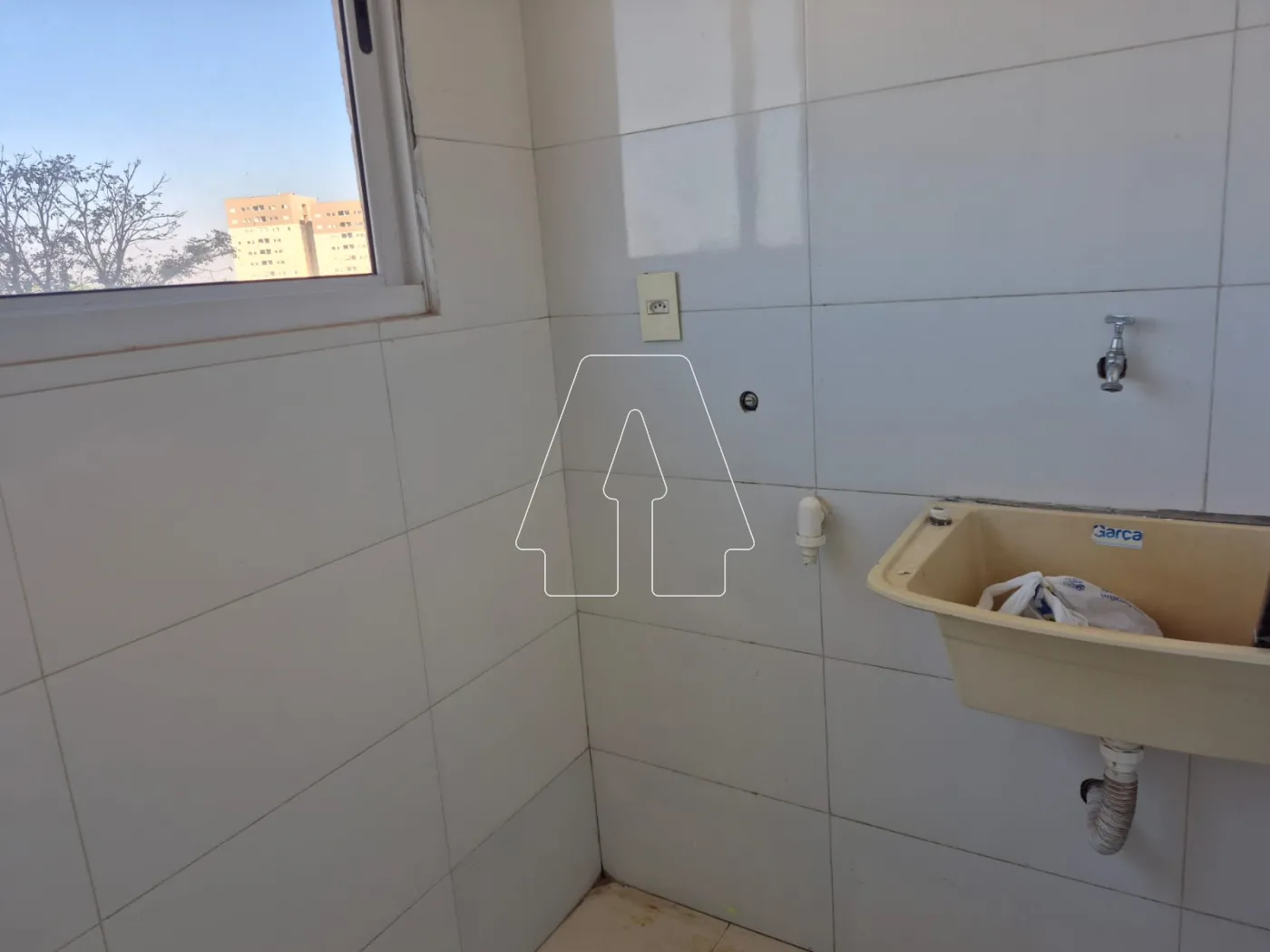 Alugar Apartamento / Padr&atilde;o em Ara&ccedil;atuba R$ 2.500,00 - Foto 23