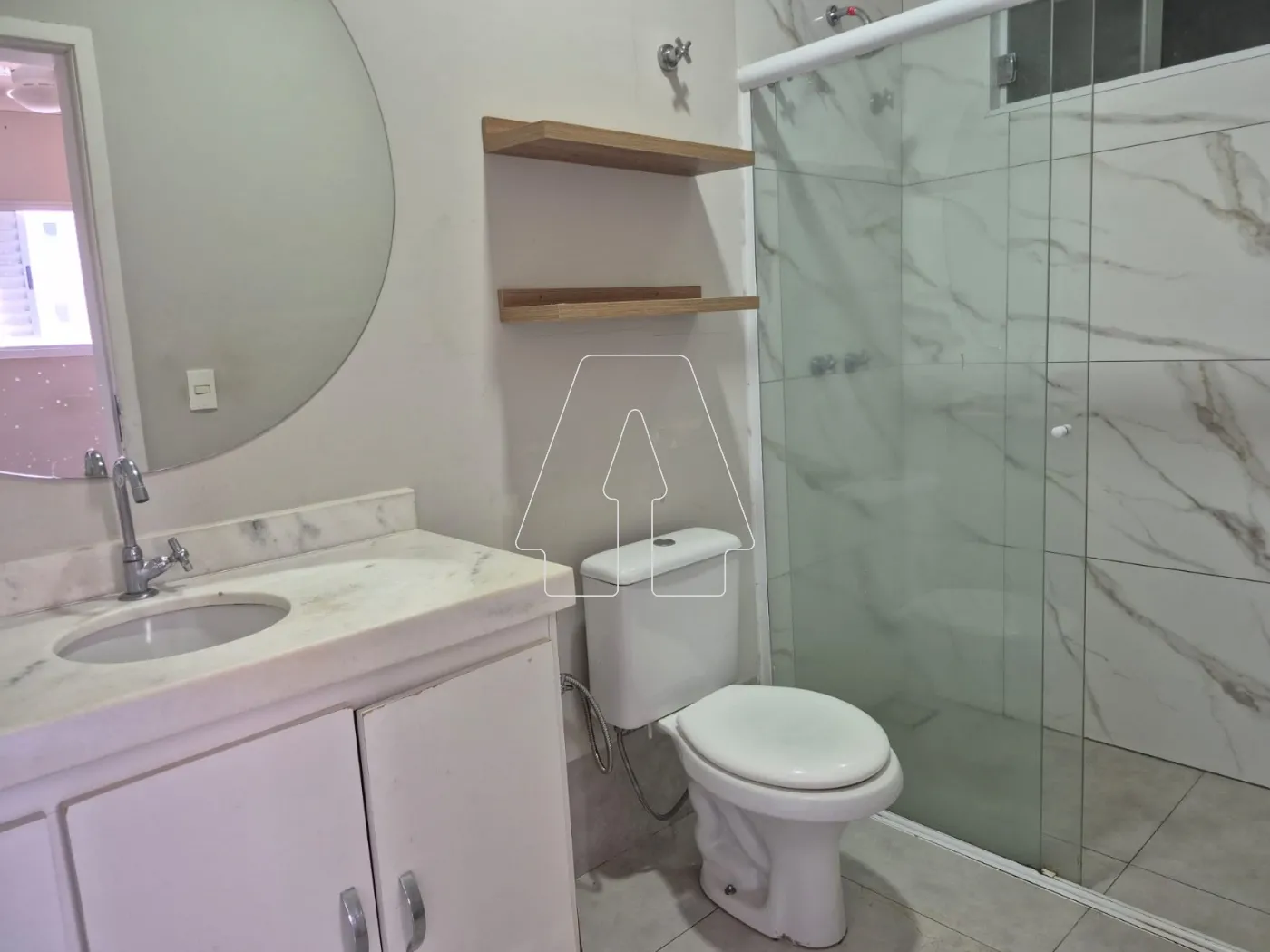 Alugar Apartamento / Padr&atilde;o em Ara&ccedil;atuba R$ 2.500,00 - Foto 20