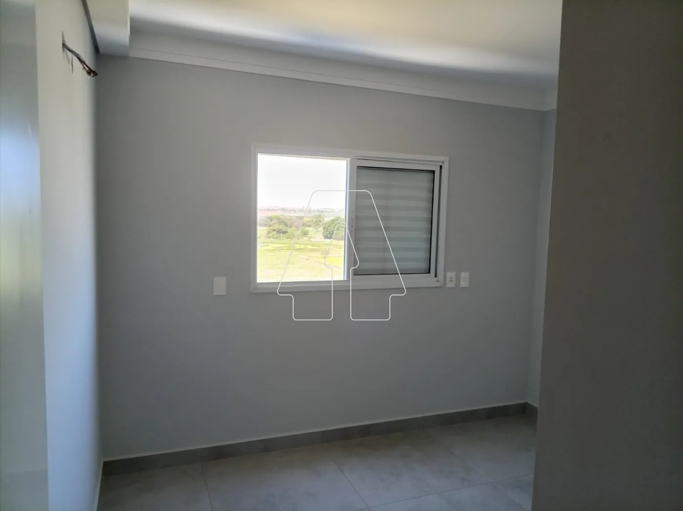 Alugar Apartamento / Padr&atilde;o em Ara&ccedil;atuba R$ 3.000,00 - Foto 12