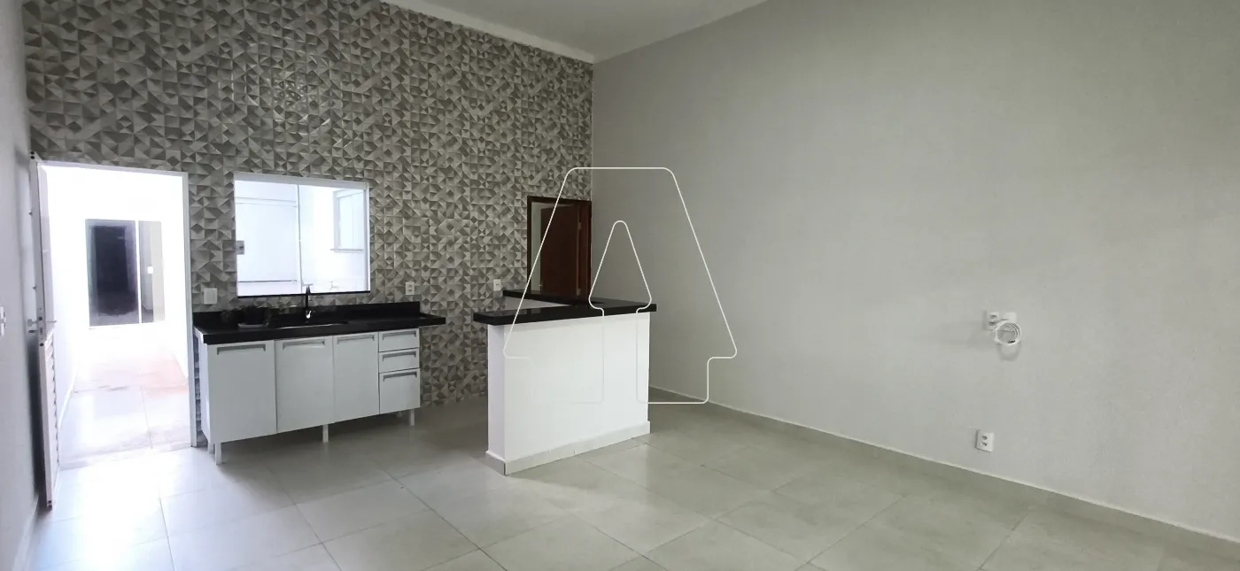 Comprar Casa / Residencial em Ara&ccedil;atuba R$ 365.000,00 - Foto 3