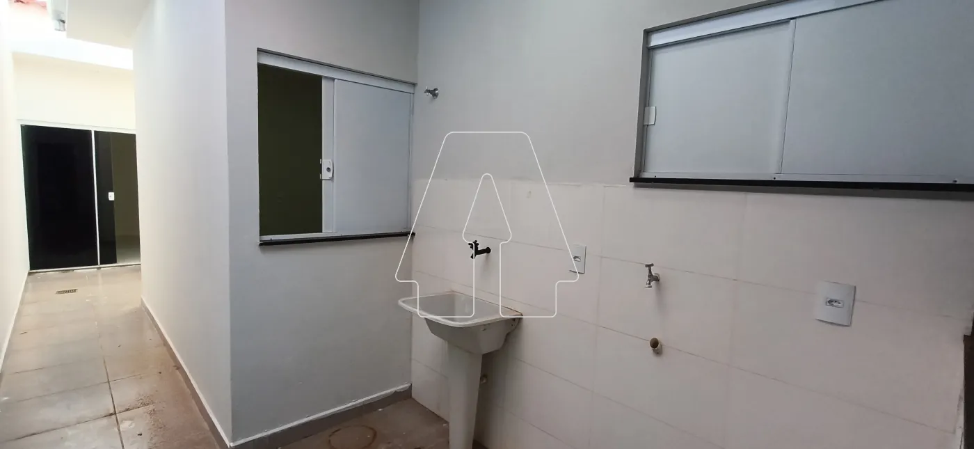 Comprar Casa / Residencial em Ara&ccedil;atuba R$ 365.000,00 - Foto 7