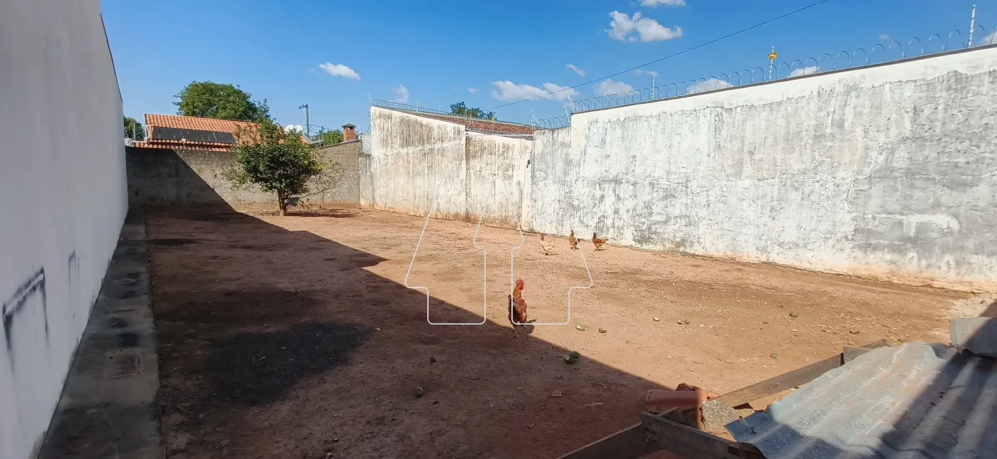 Comprar Terreno / Padr&atilde;o em Ara&ccedil;atuba R$ 165.000,00 - Foto 2