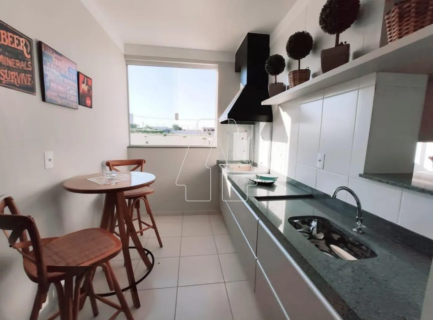 Alugar Apartamento / Padr&atilde;o em Ara&ccedil;atuba R$ 2.300,00 - Foto 8