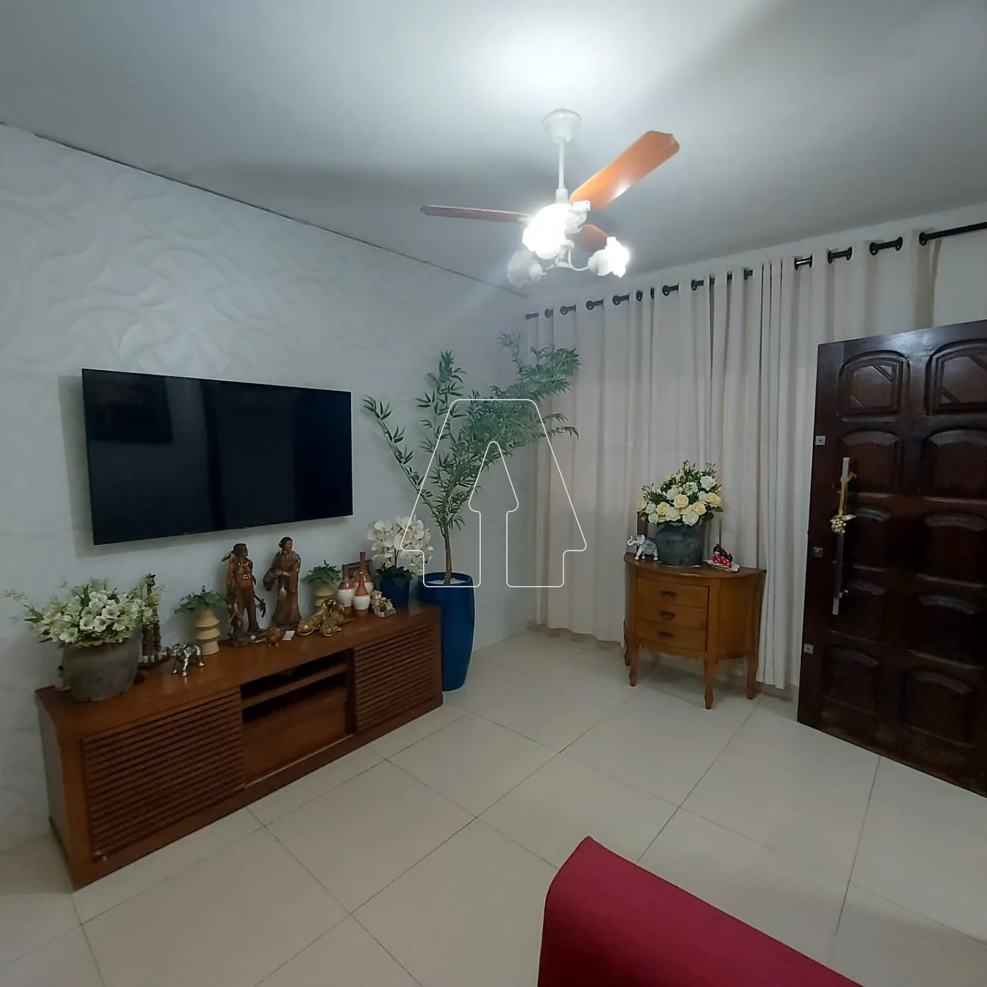 Comprar Casa / Residencial em Ara&ccedil;atuba R$ 520.000,00 - Foto 1
