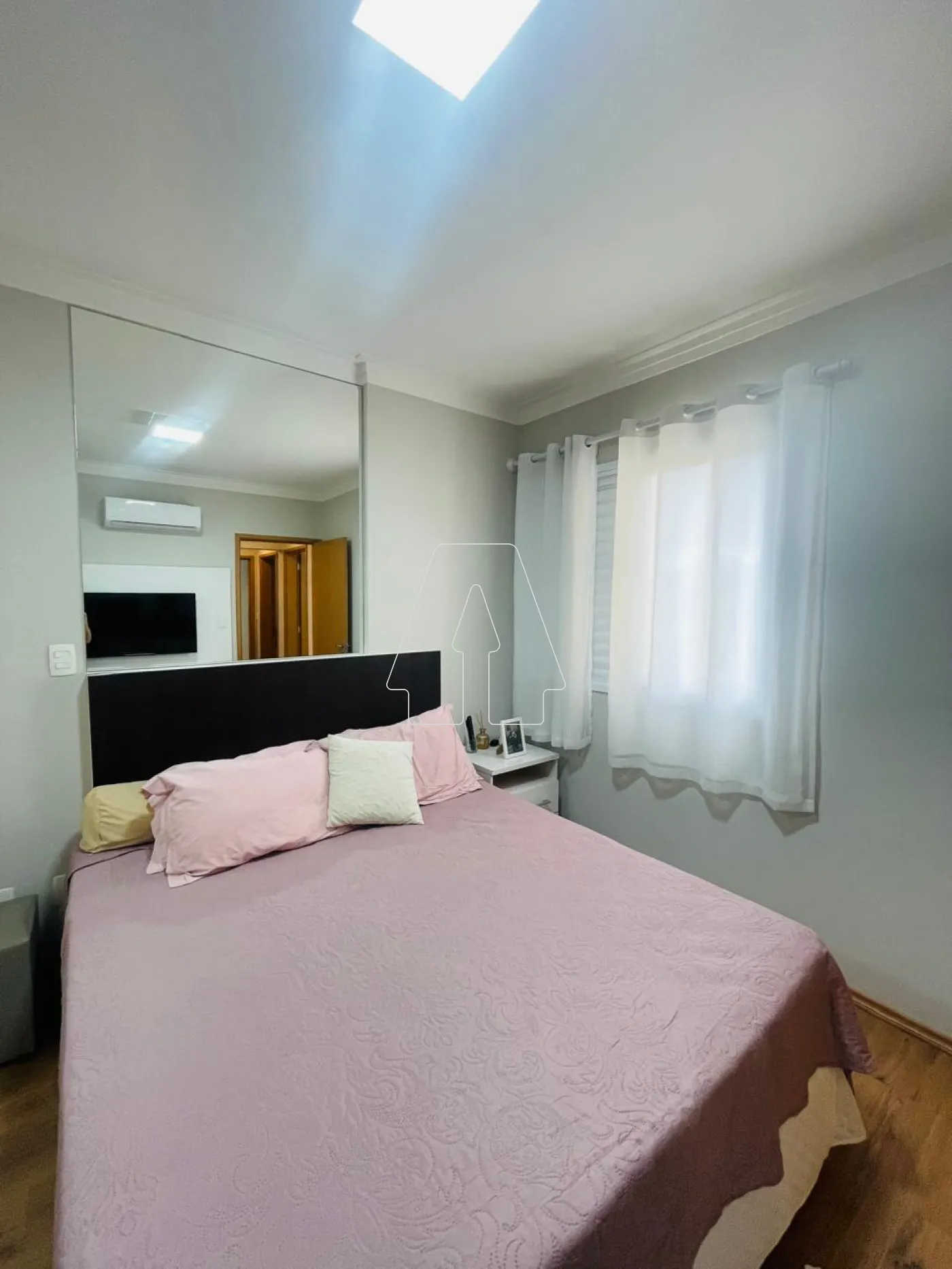 Comprar Apartamento / Padr&atilde;o em Ara&ccedil;atuba - Foto 16