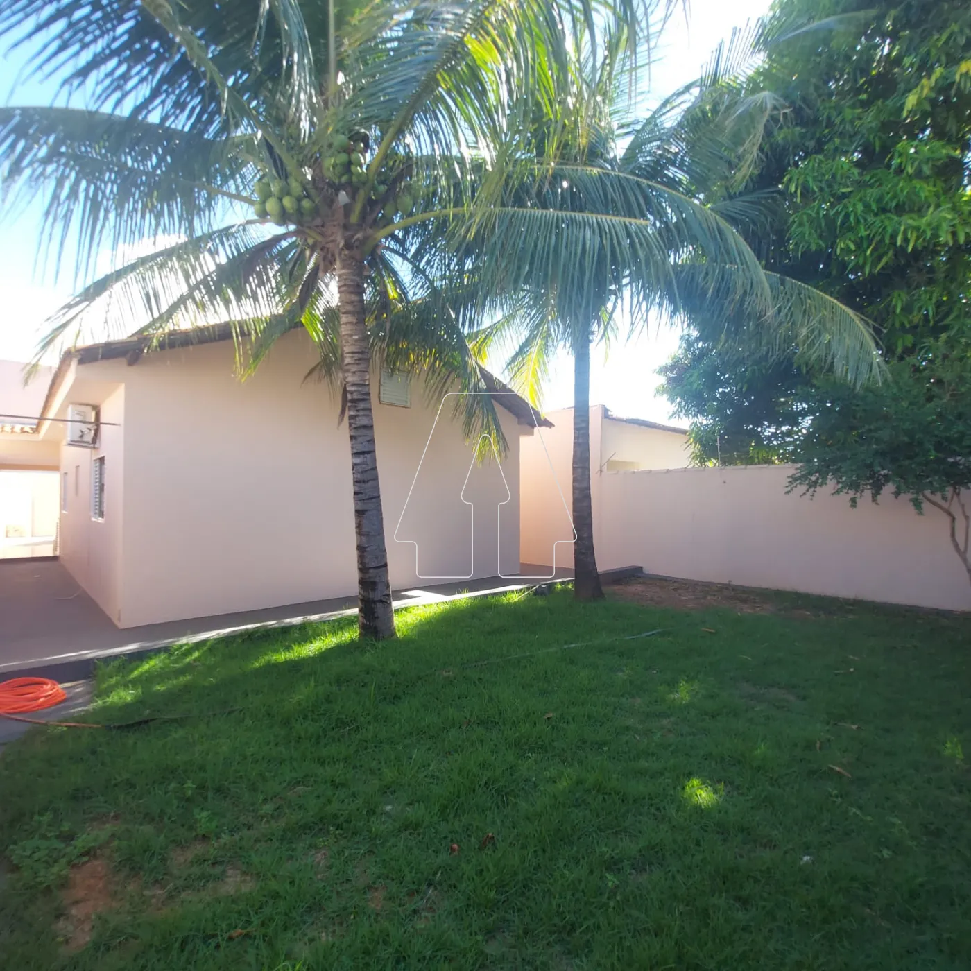Alugar Casa / Residencial em Ara&ccedil;atuba R$ 1.900,00 - Foto 19