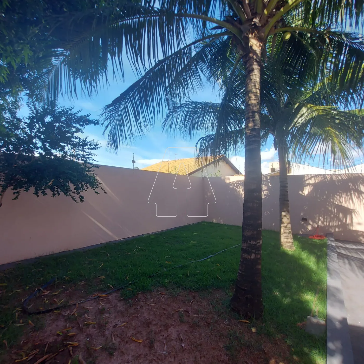 Alugar Casa / Residencial em Ara&ccedil;atuba R$ 1.900,00 - Foto 26
