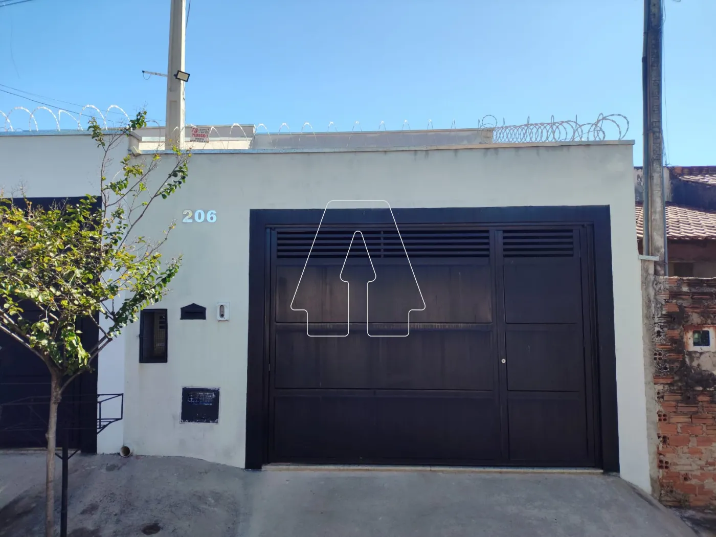 Comprar Casa / Residencial em Ara&ccedil;atuba R$ 320.000,00 - Foto 1