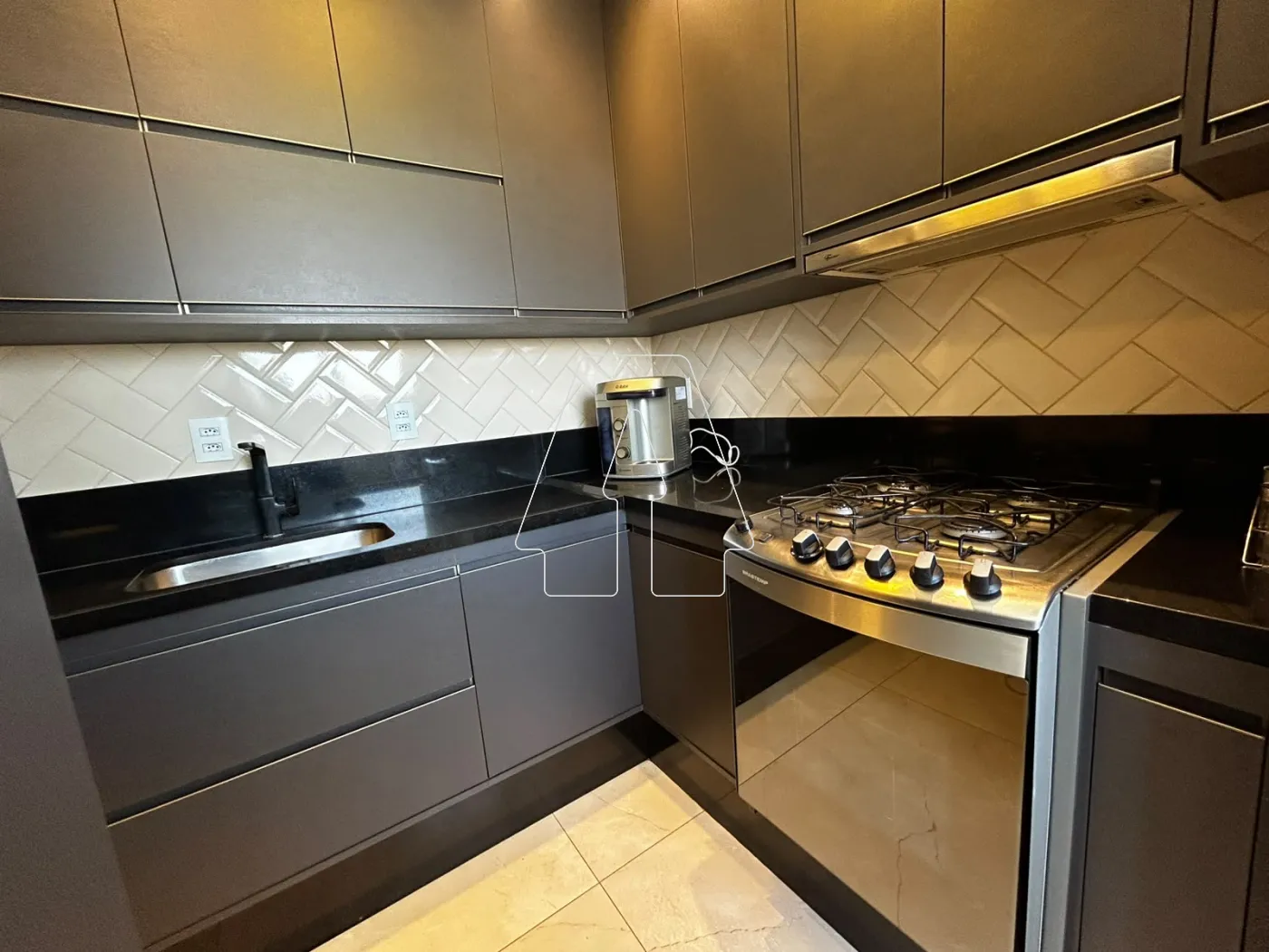 Alugar Apartamento / Cobertura em Ara&ccedil;atuba R$ 6.000,00 - Foto 8