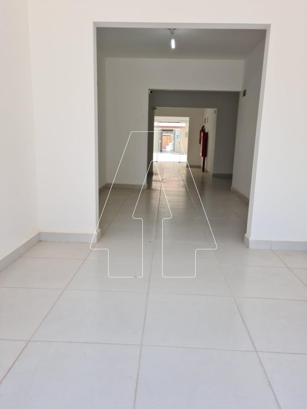 Alugar Apartamento / Padr&atilde;o em Ara&ccedil;atuba R$ 2.000,00 - Foto 10