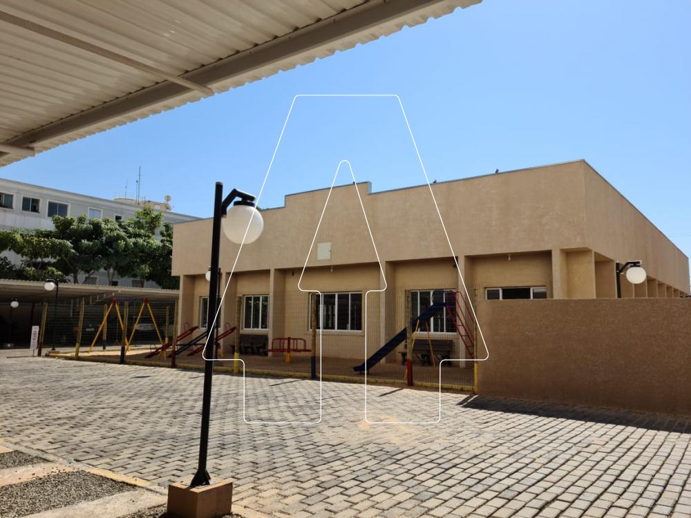 Alugar Apartamento / Padr&atilde;o em Ara&ccedil;atuba R$ 2.000,00 - Foto 14