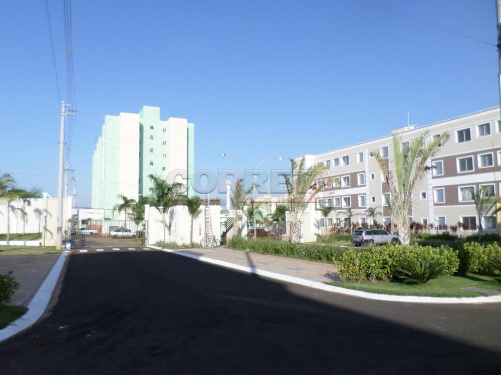 Alugar Apartamento / Padr&atilde;o em Ara&ccedil;atuba R$ 1.200,00 - Foto 14