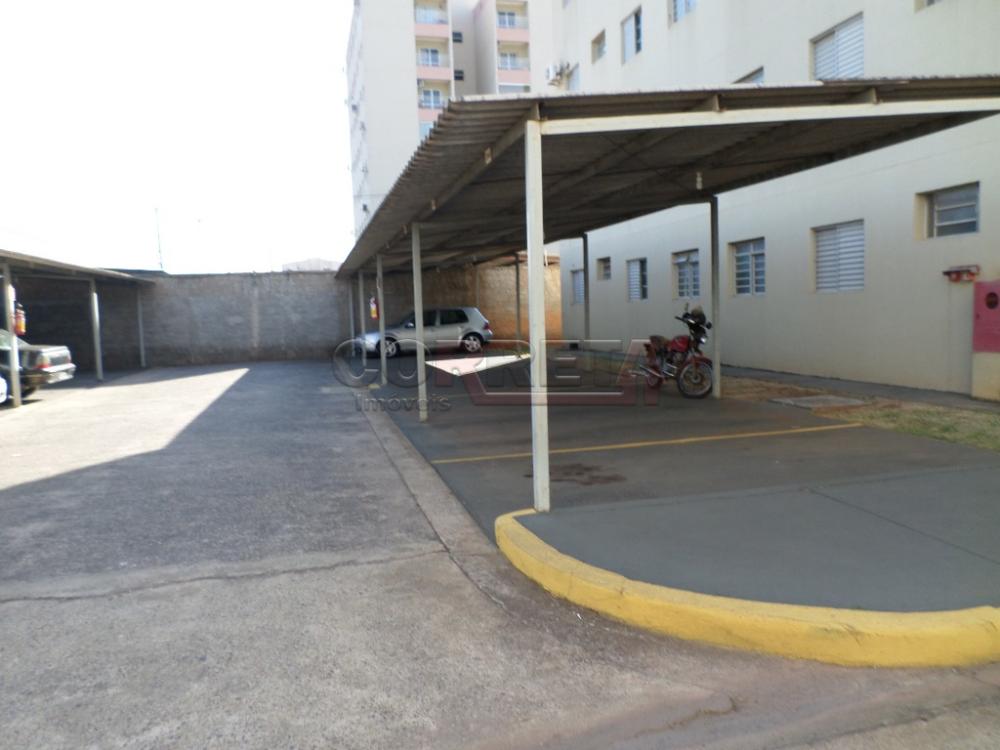 Comprar Apartamento / Padr&atilde;o em Ara&ccedil;atuba R$ 150.000,00 - Foto 17
