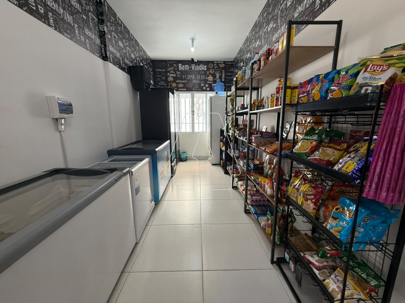 Alugar Apartamento / Padr&atilde;o em Ara&ccedil;atuba R$ 2.000,00 - Foto 17