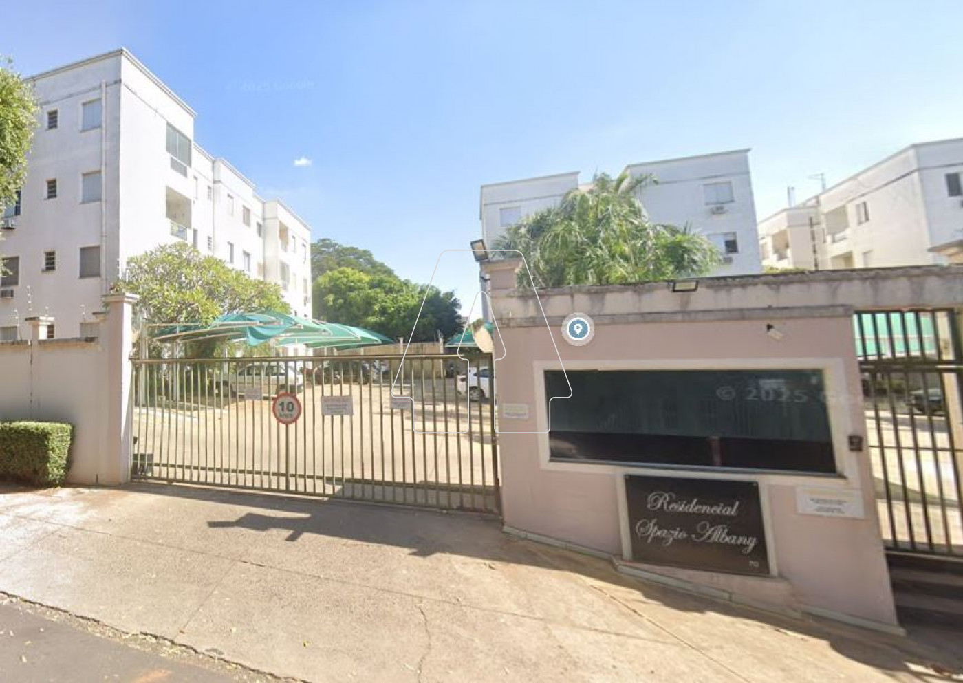 Comprar Apartamento / Padr&atilde;o em Ara&ccedil;atuba R$ 175.000,00 - Foto 11