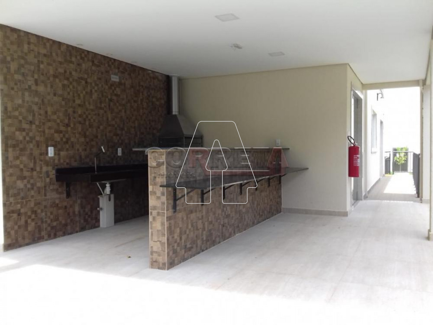 Comprar Apartamento / Padr&atilde;o em Ara&ccedil;atuba R$ 175.000,00 - Foto 17