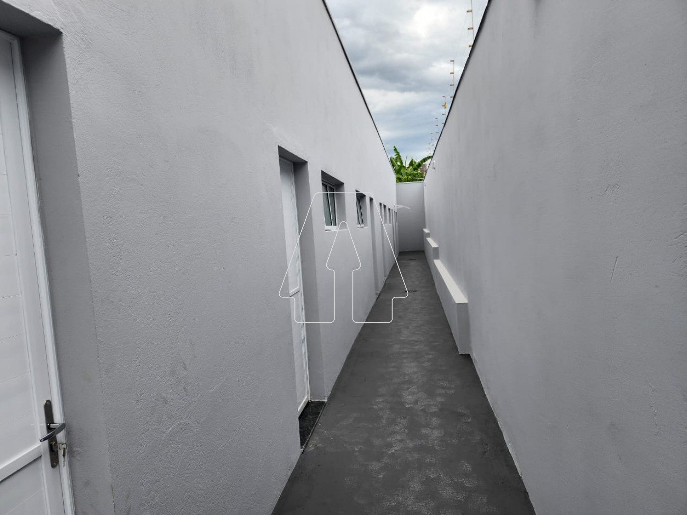 Alugar Casa / Kitnet em Ara&ccedil;atuba R$ 1.000,00 - Foto 11