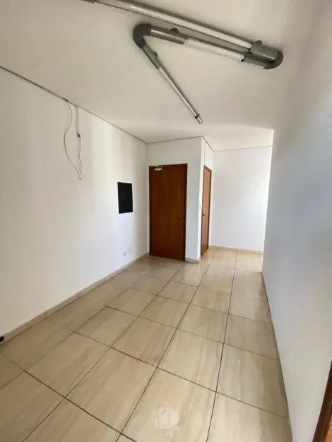 Aracatuba Centro Comercial Locacao R$ 1.200,00 Condominio R$800,00  1 Vaga 