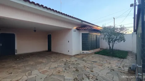Aracatuba Bairro das Bandeiras Casa Venda R$500.000,00 3 Dormitorios 4 Vagas Area do terreno 330.00m2 Area construida 210.40m2