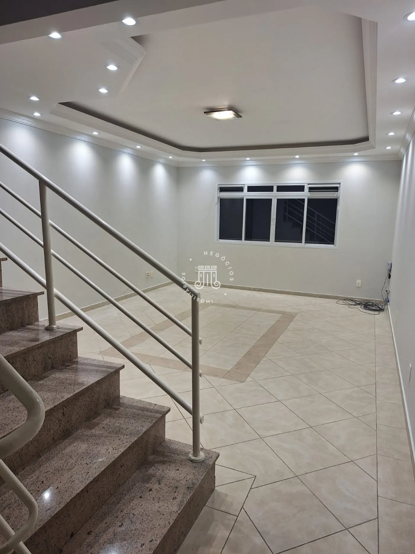 Alugar Casa / Sobrado em Jundia&iacute; R$ 2.800,00 - Foto 1